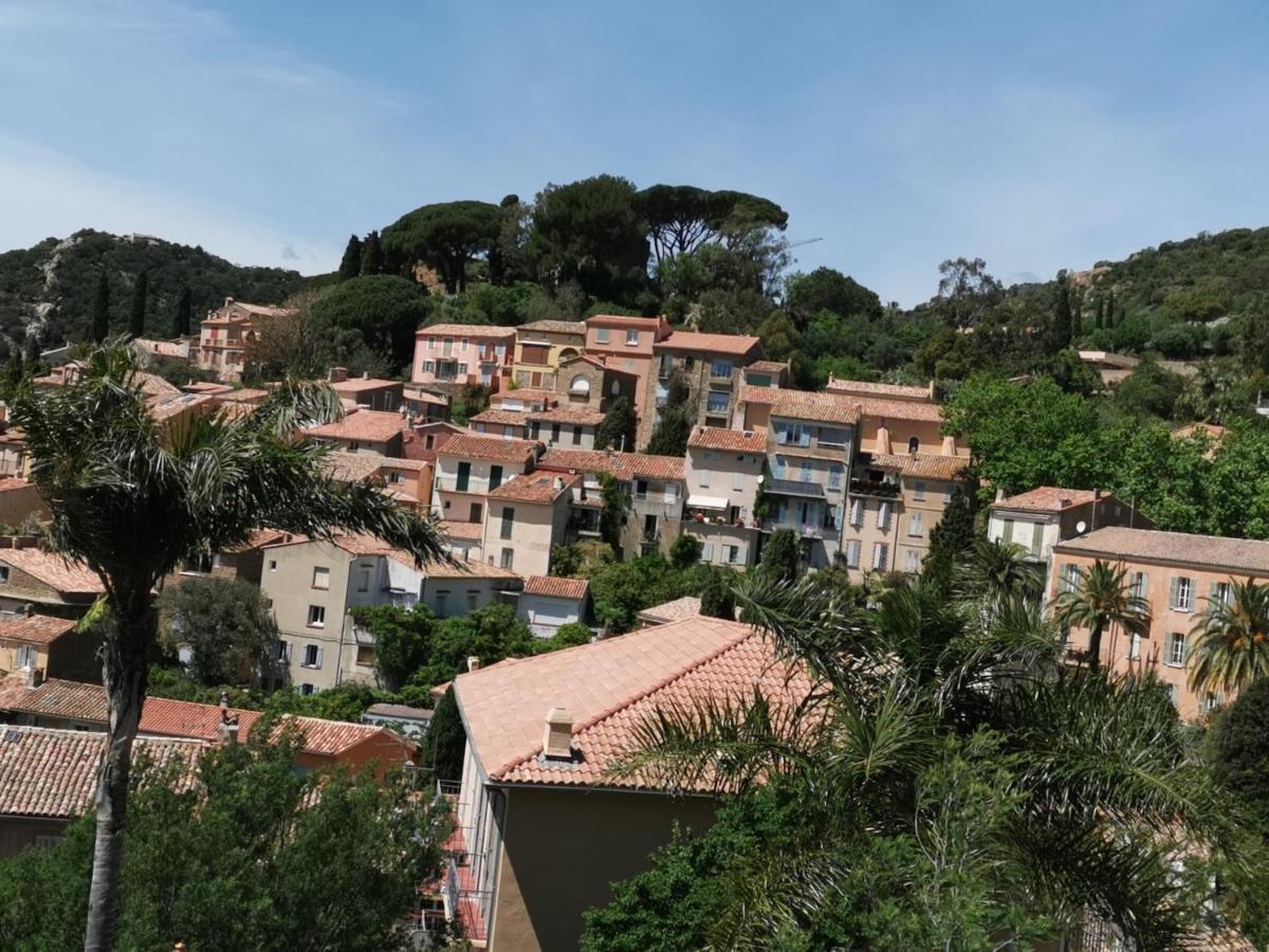 Ou Souleou Apartamento Bormes-les-Mimosas Exterior foto