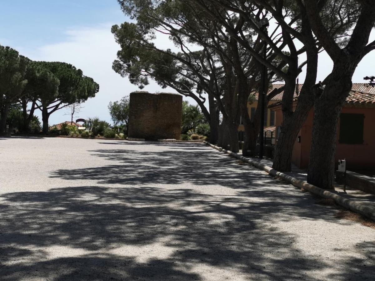 Ou Souleou Apartamento Bormes-les-Mimosas Exterior foto