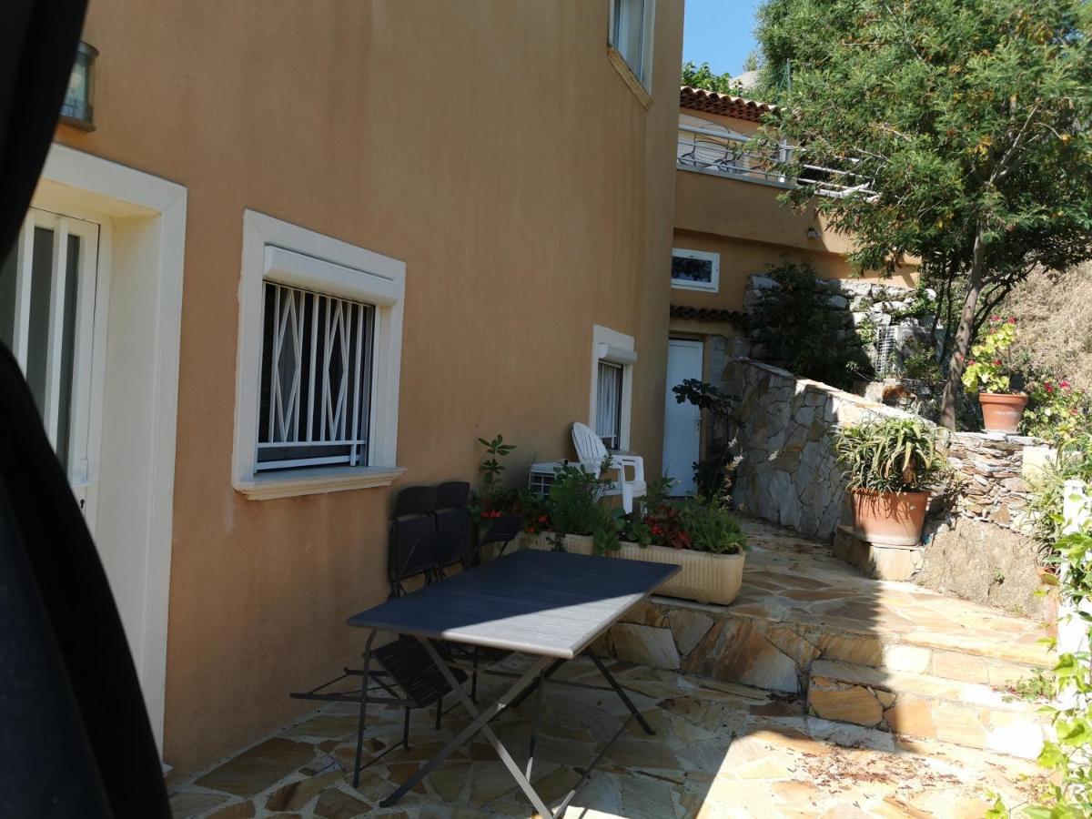Ou Souleou Apartamento Bormes-les-Mimosas Exterior foto